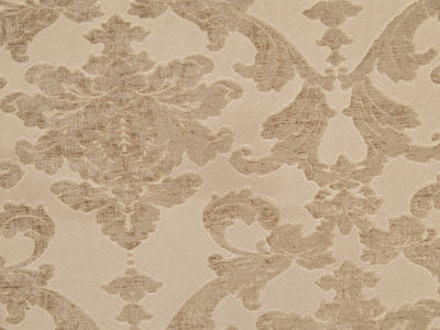 8570 90.5" Wide Traditional Sofa