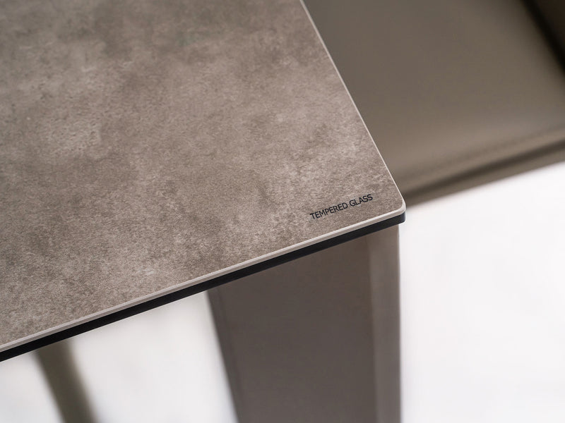 Aurora Es 6 Person Extendable Dining Room Set