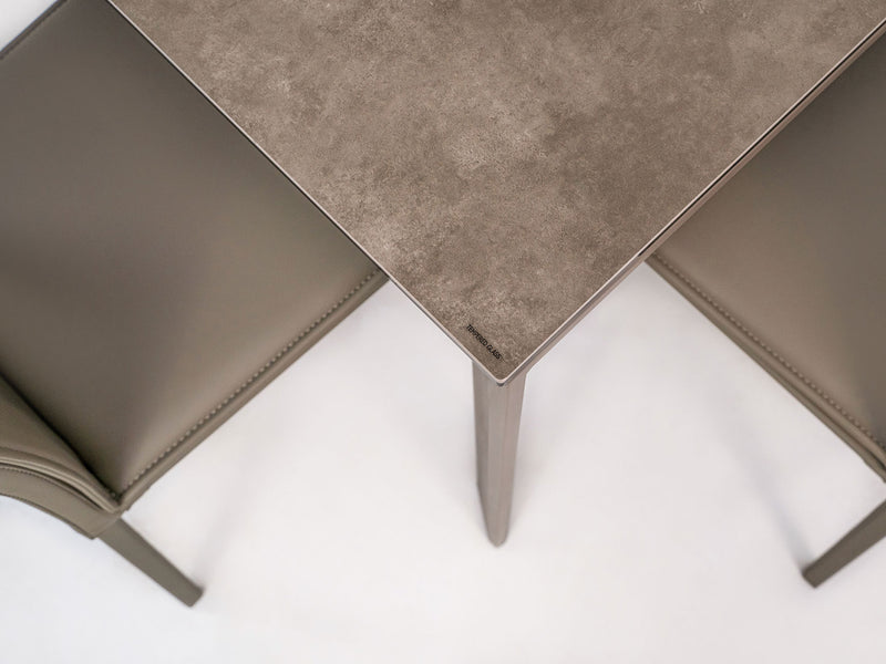 Aurora Es 6 Person Extendable Dining Room Set