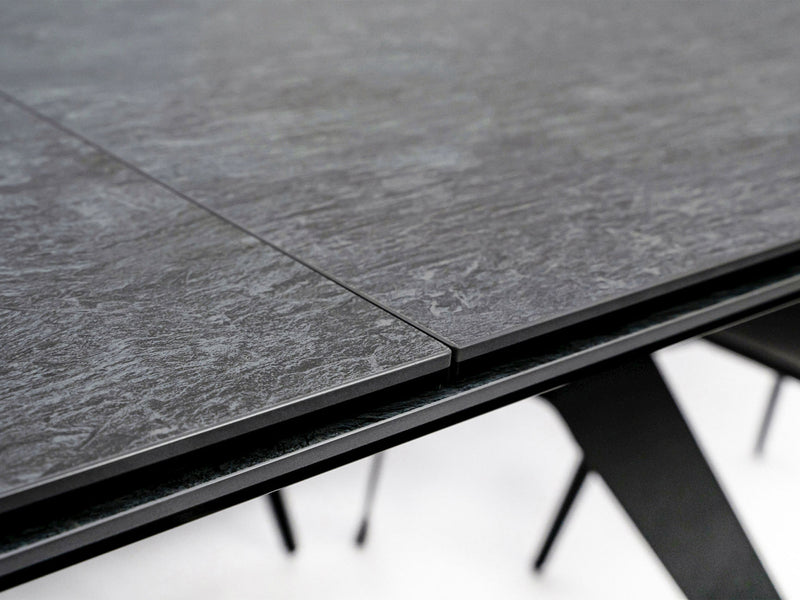 Aurora Onyx 6 Person Dining Room Set