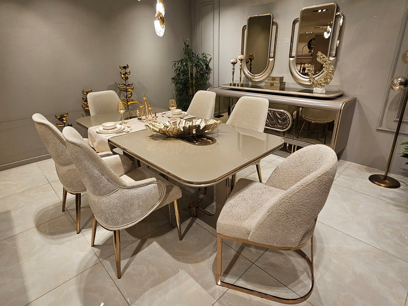 Bella Favori 6 Person Dining Room Set