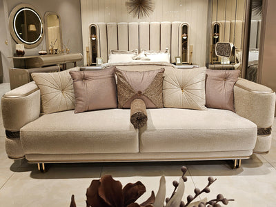 Bella Favori Living Room Set