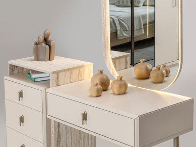 Bern 56.3" Wide 4 Drawer Dresser With Mirror