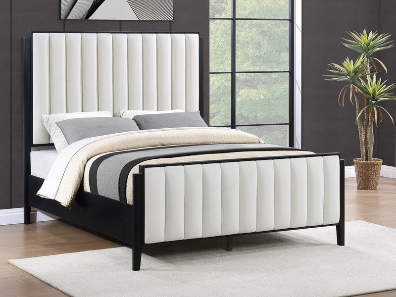 Brookmead Black And Ivory Bedroom Set
