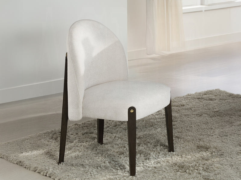 Clayten 6 Person Dining Room Set