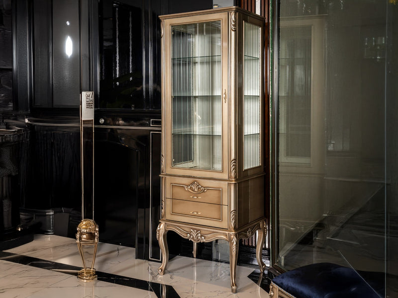 Emirgan Traditional 6 Person Dining Room Set