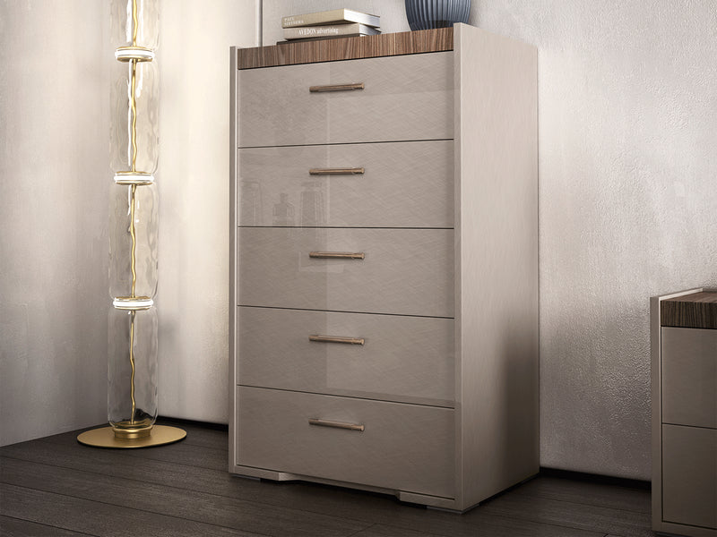 Nora 21.6" Wide 5 Drawer Chest