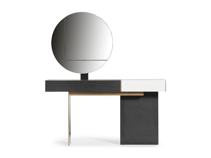 Etro 59" Wide Dresser With Mirror