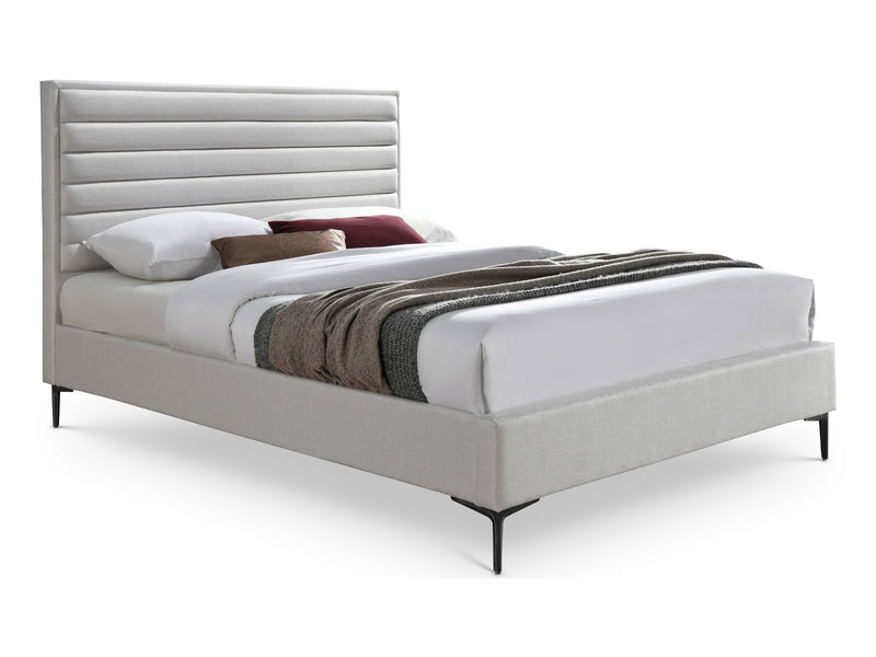 Hunter Platform Bed