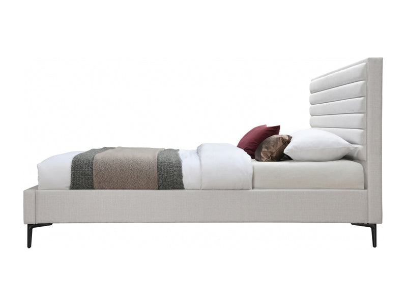 Hunter Platform Bed