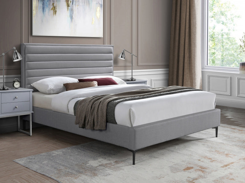 Hunter Platform Bed