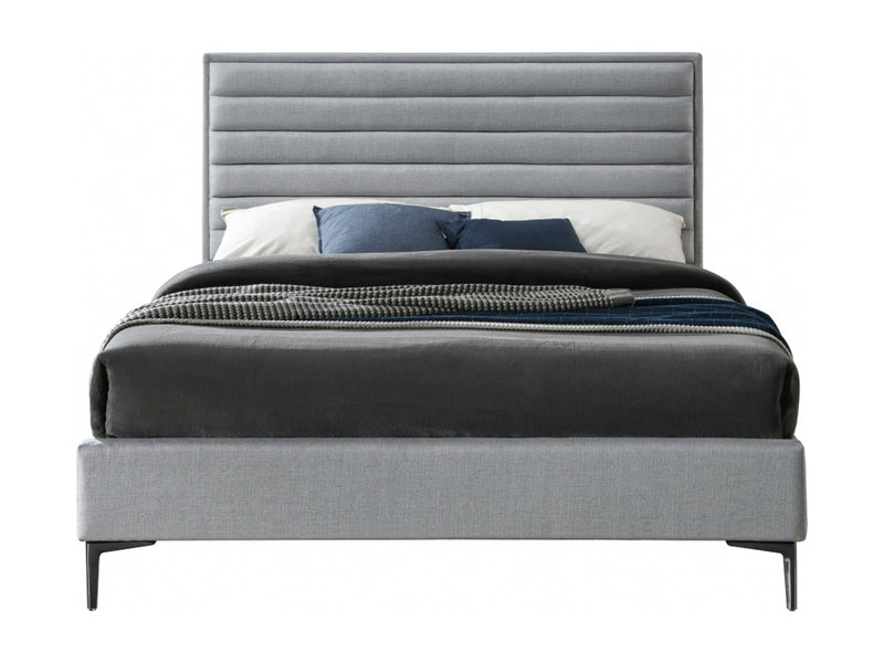 Hunter Platform Bed