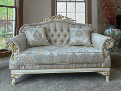 Kardelen Traditional Sofa & Loveseat Living Room Set