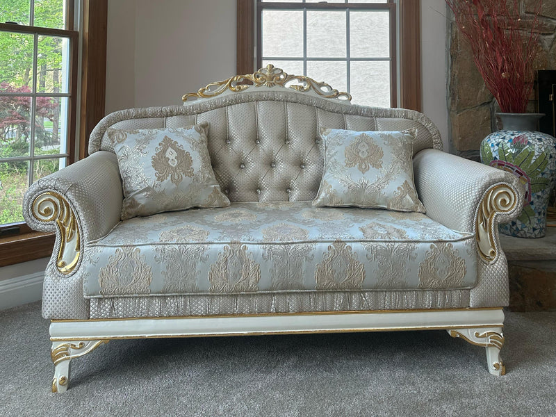 Kardelen Traditional Sofa & Loveseat Living Room Set