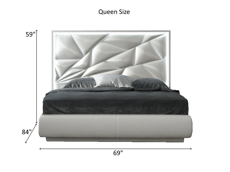 Kiu Platform Bed