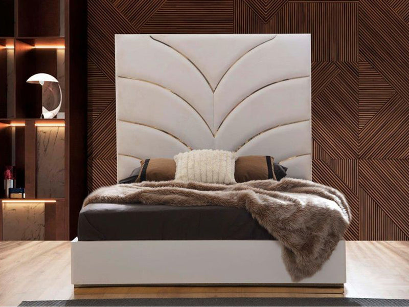 Laurag Platform Bed