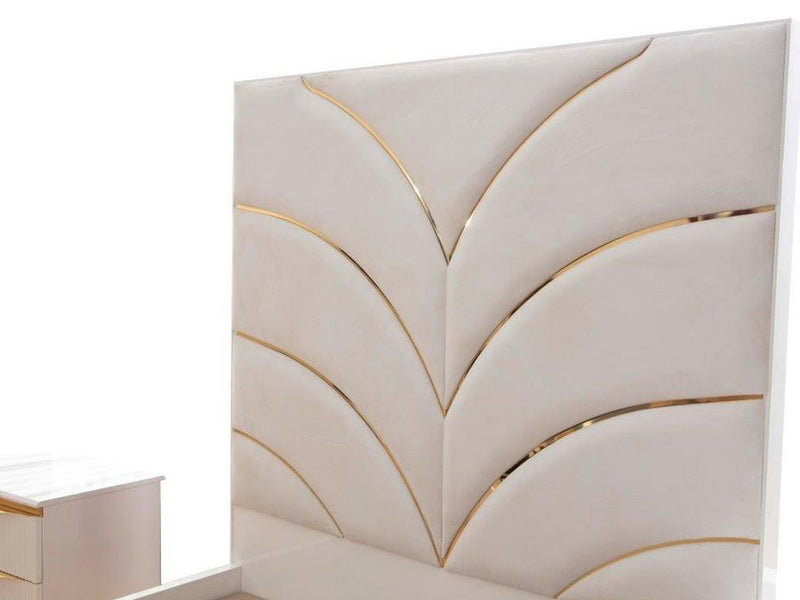 Laurag Platform Bed