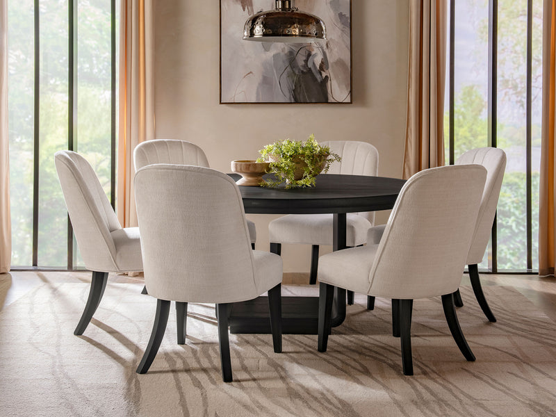 Leandro 4-6 Person Round Dining Room Set
