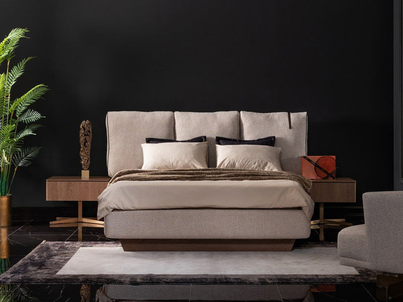 Lizbonar Storage Bedroom Set