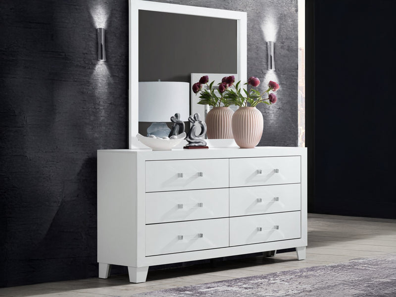 Luccia Bedroom Set
