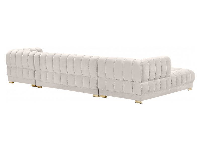Gwen Meri 143" Wide U Sectional