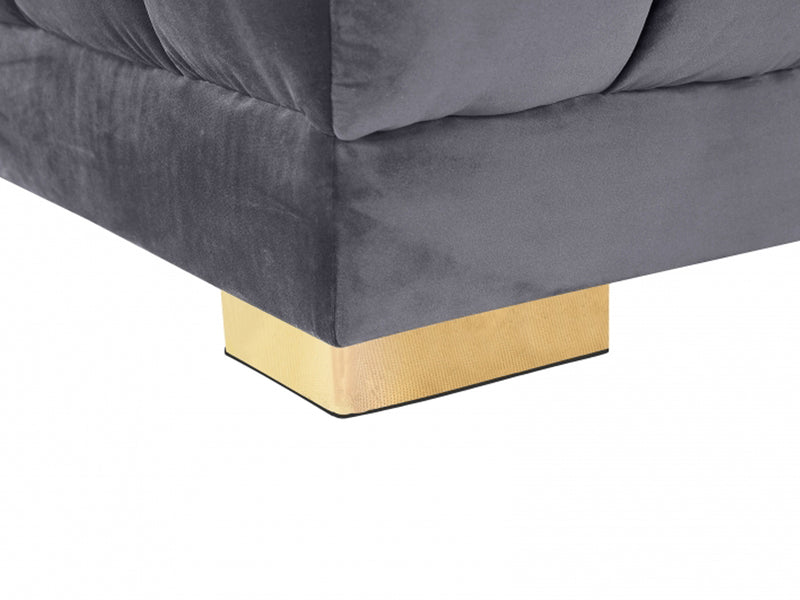 Gwen Meri 143" Wide U Sectional