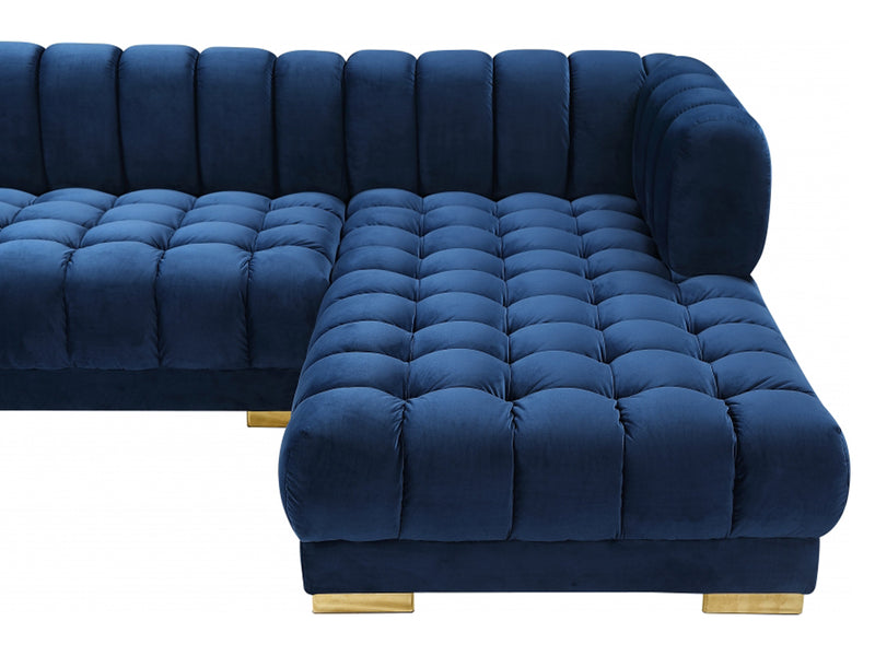 Gwen Meri 143" Wide U Sectional