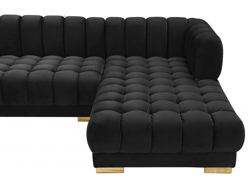 Gwen Meri 143" Wide U Sectional