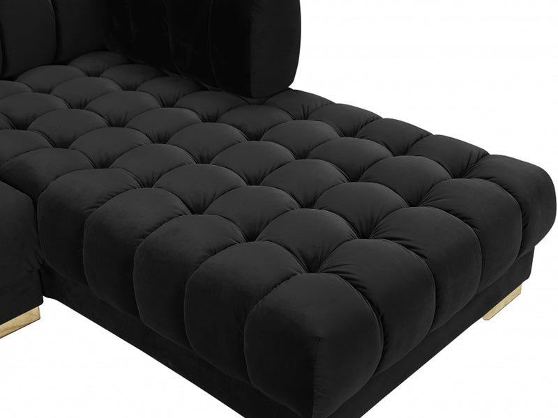 Gwen Meri 143" Wide U Sectional