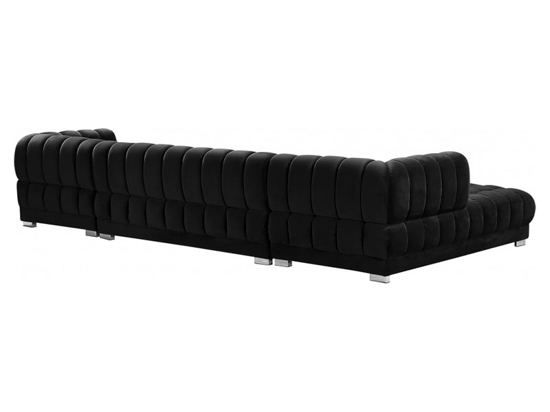 Gwen Meri 143" Wide U Sectional