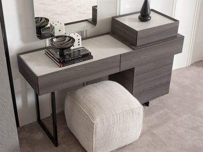 Monacon Bedroom Set