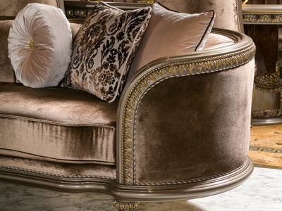 Rolex MyL Traditional Living Room Set