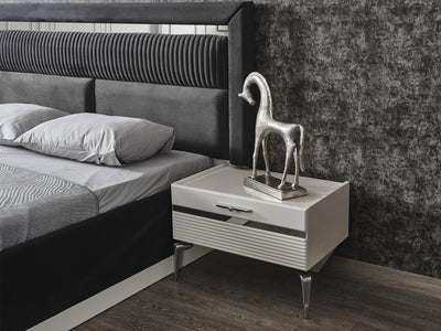 Elen Platform Bed