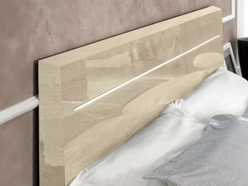 Platinum Legno Betullia Platform Bed