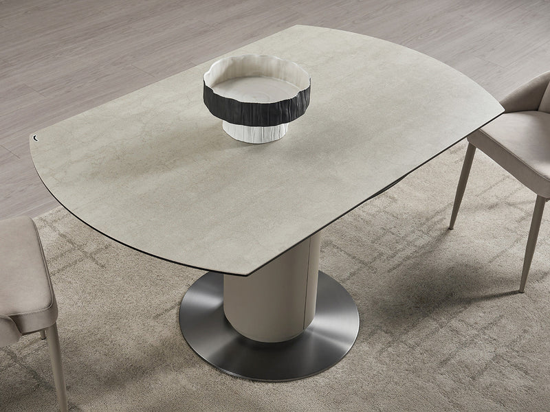 RH 130 DT - 6370 DC 4-6 Person Dining Room Set