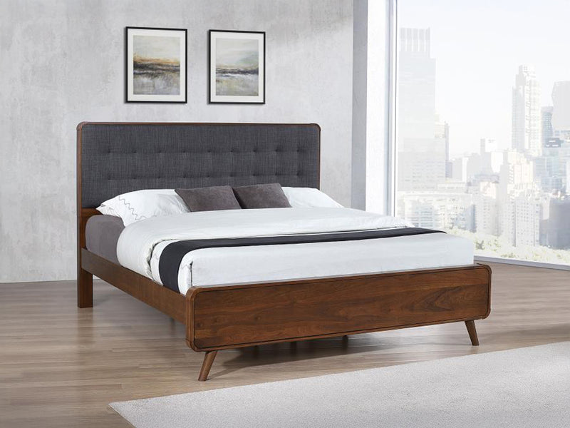 Robyn Bedroom Set