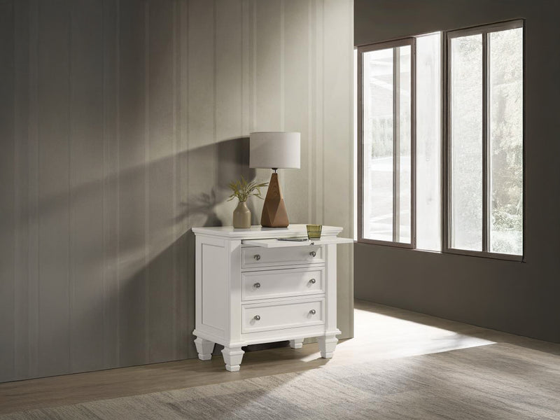 Sandy Beach Storage Platform Bedroom Set