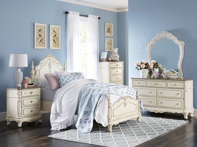 Cinderella 33" Wide 5 Drawer Chest