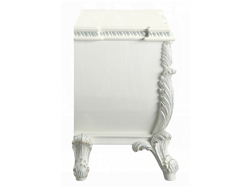 Vanaheim Traditional Bedroom Set