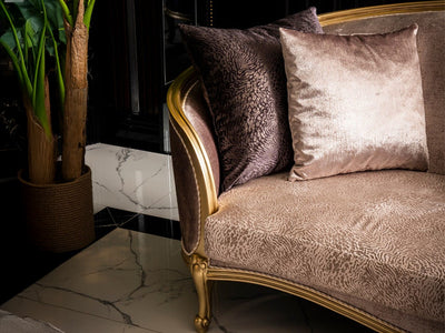 Verona Class Traditional Living Room Set