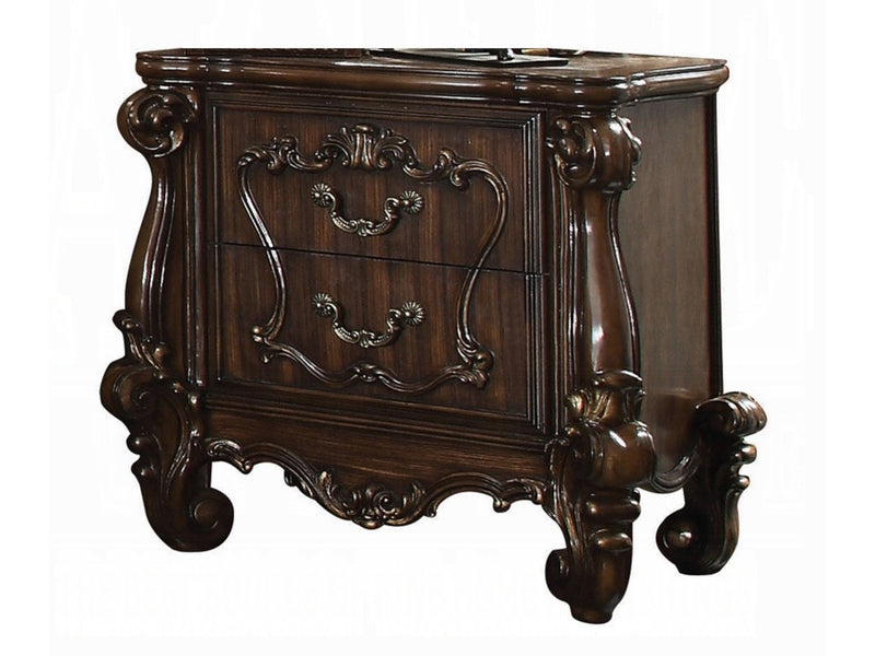 Versailles Tufted Bedroom Set