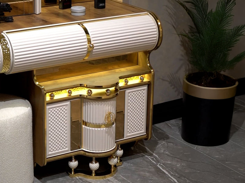 Zara Vanitti Bedroom Set