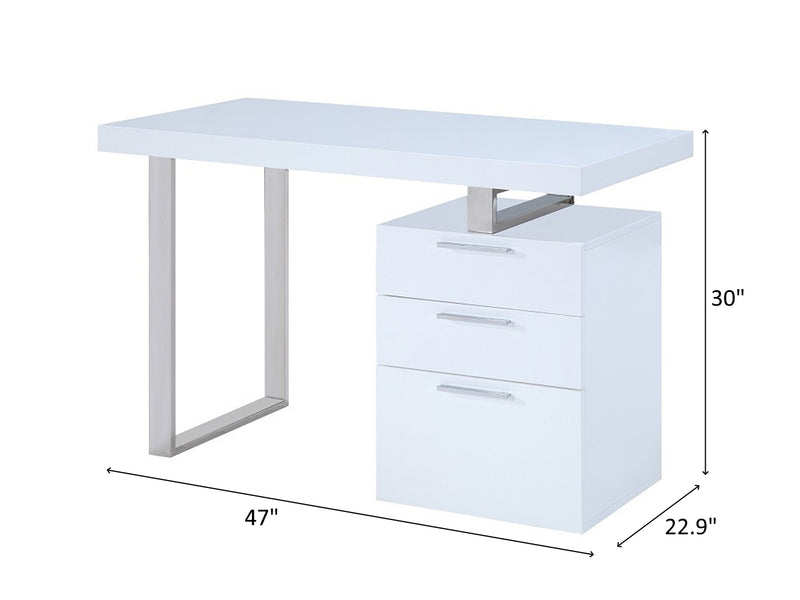 Vien 47" Wide 3 Drawer Desk